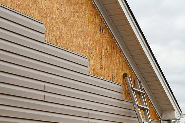 Professional Siding Contractor technician working in Dunn Loring, VA